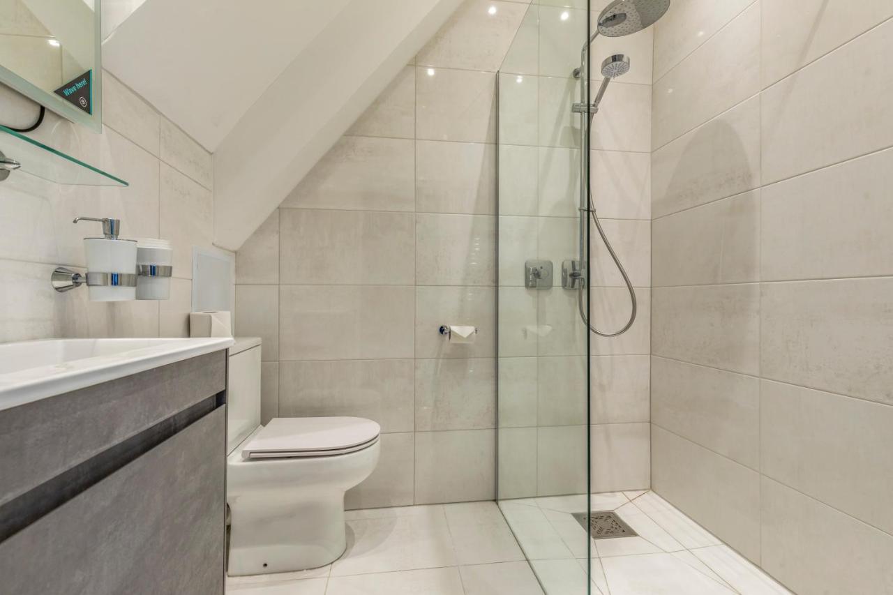 Deluxe Studios With Spa Included Portsmouth Exteriör bild