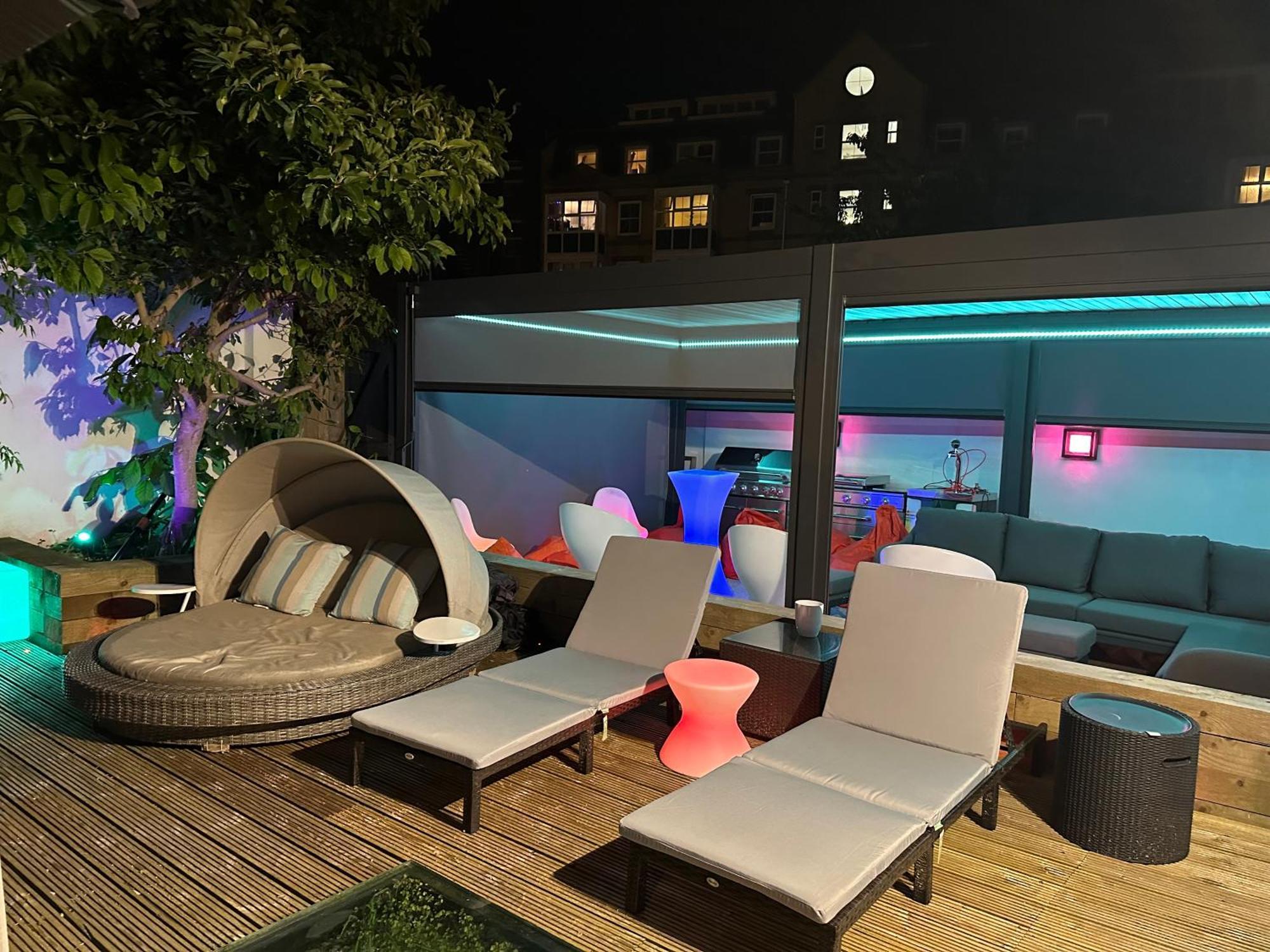 Deluxe Studios With Spa Included Portsmouth Exteriör bild
